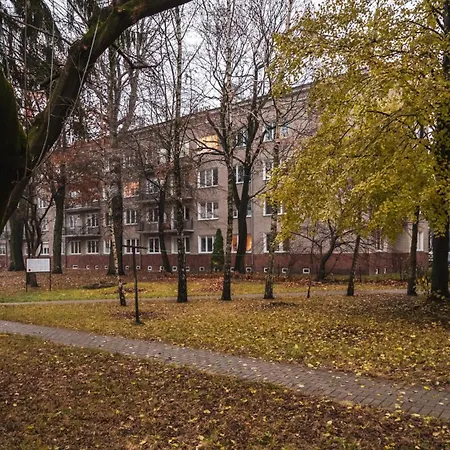 Drzewieckiego Near The Airport By Sun & Snow Apartment *