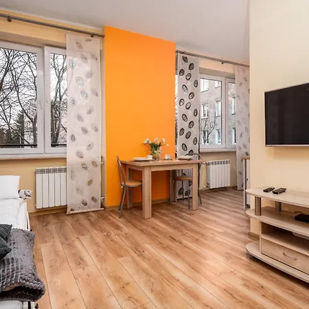 Drzewieckiego Near The Airport By Sun & Snow Apartment Warsaw