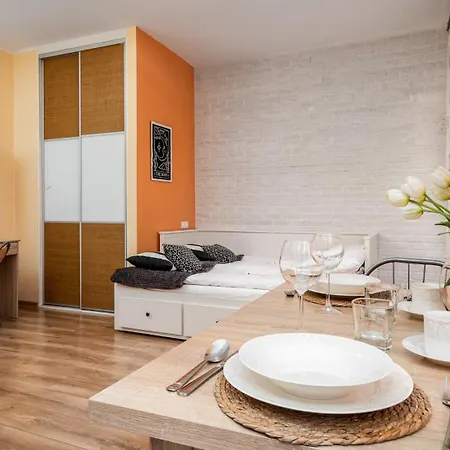 Drzewieckiego, Sun & Snow